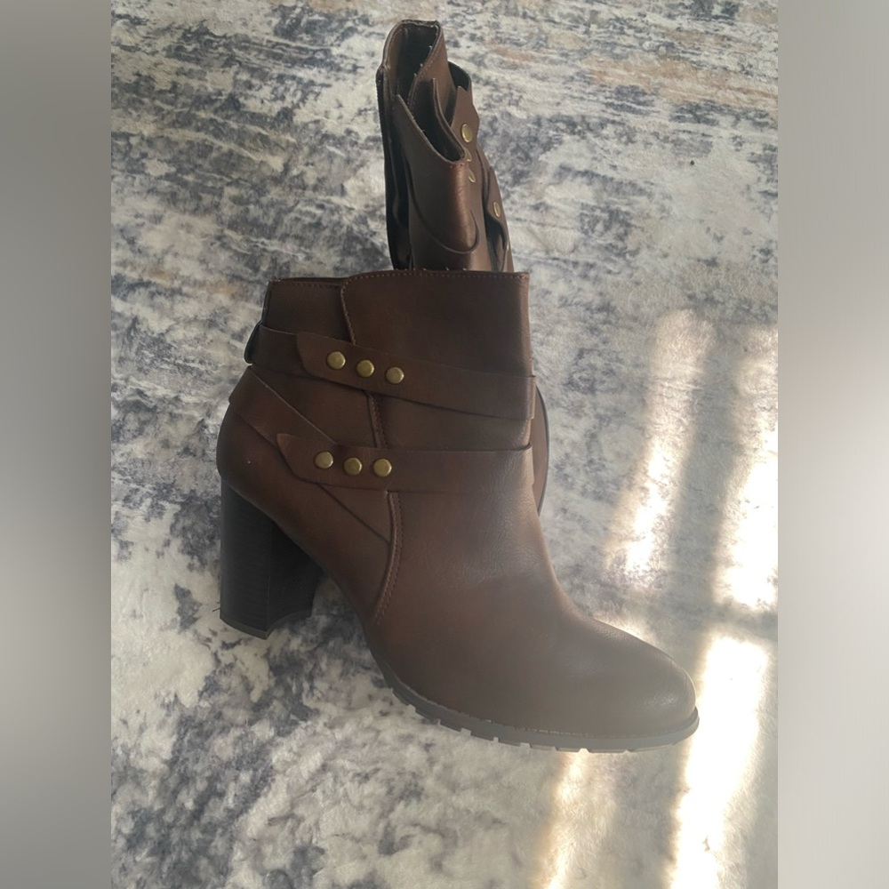 Brown boots
